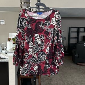 Apt.9 burgundy, black, and white floral quarter length sleeves Top. Size XL